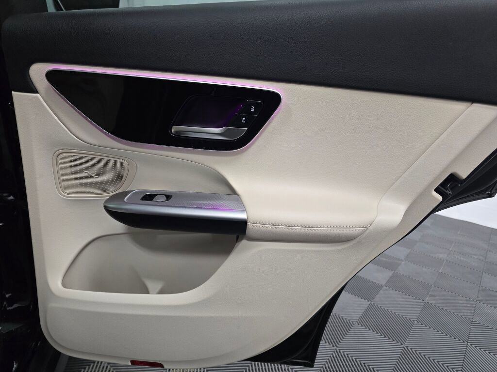 Certified 2025 Mercedes-Benz GLC 300 4MATIC image 20