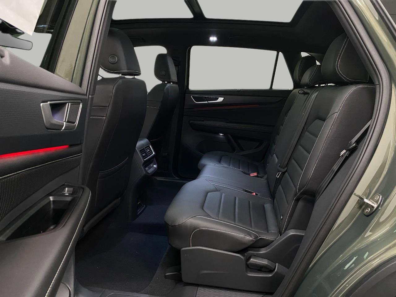 New 2026 Volkswagen Atlas Cross Sport SEL R-Line image 30