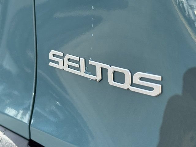 Certified 2025 Kia Seltos S FWD image 12