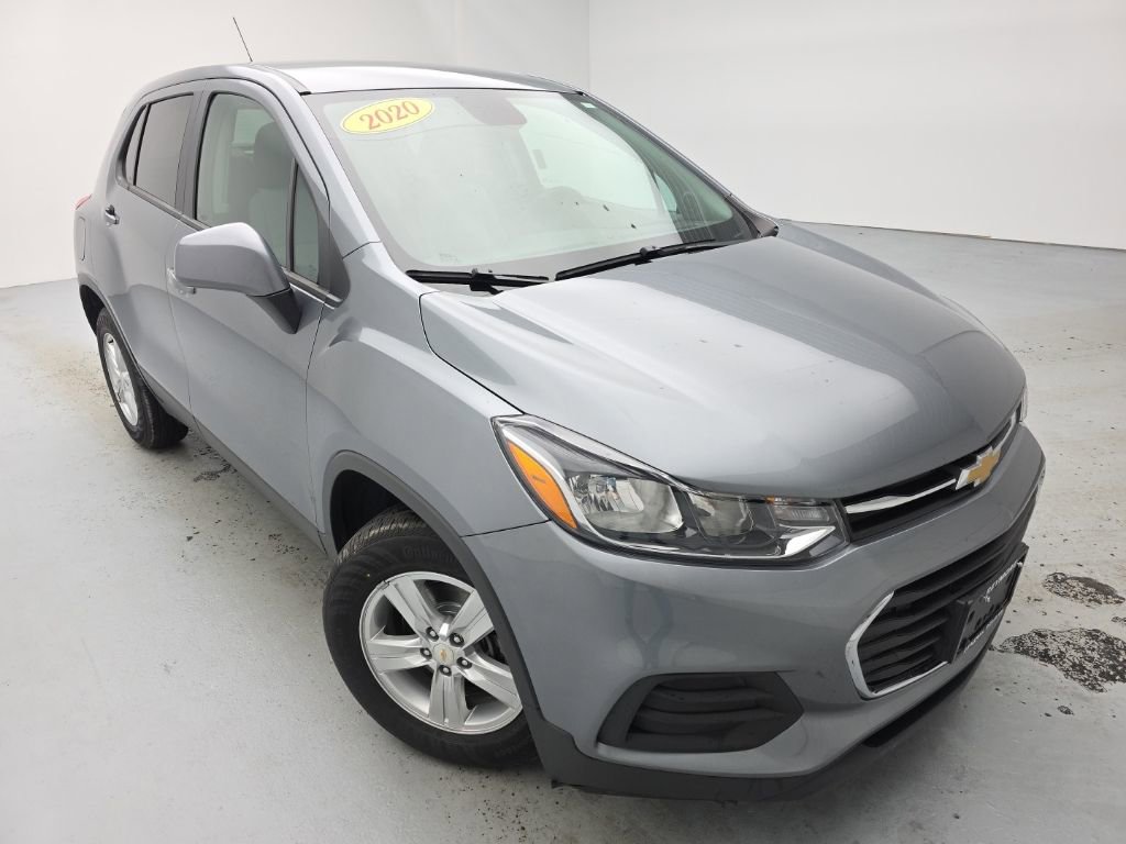 Certified 2020 Chevrolet Trax LS w/ Tint and Cruise Package FWD image 3
