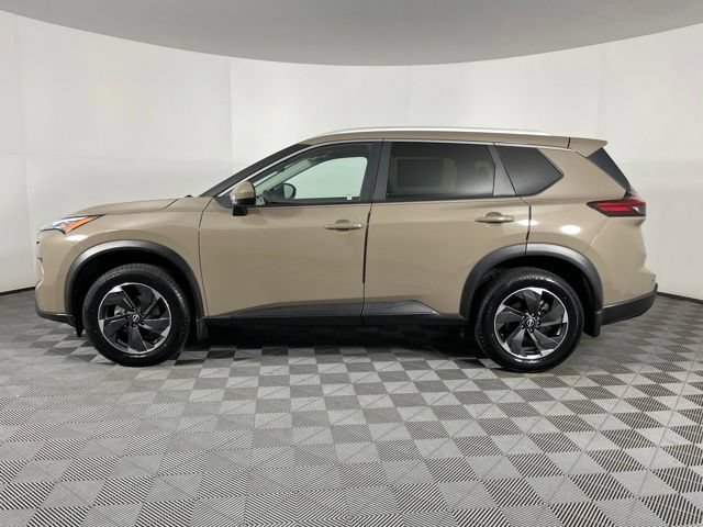 Used 2024 Nissan Rogue SV w/ SV Premium Package AWD/4WD image 7