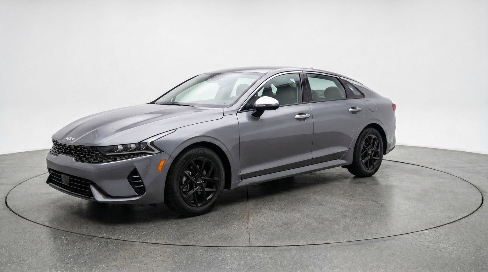 Used 2025 Kia K5 LXS FWD image 3