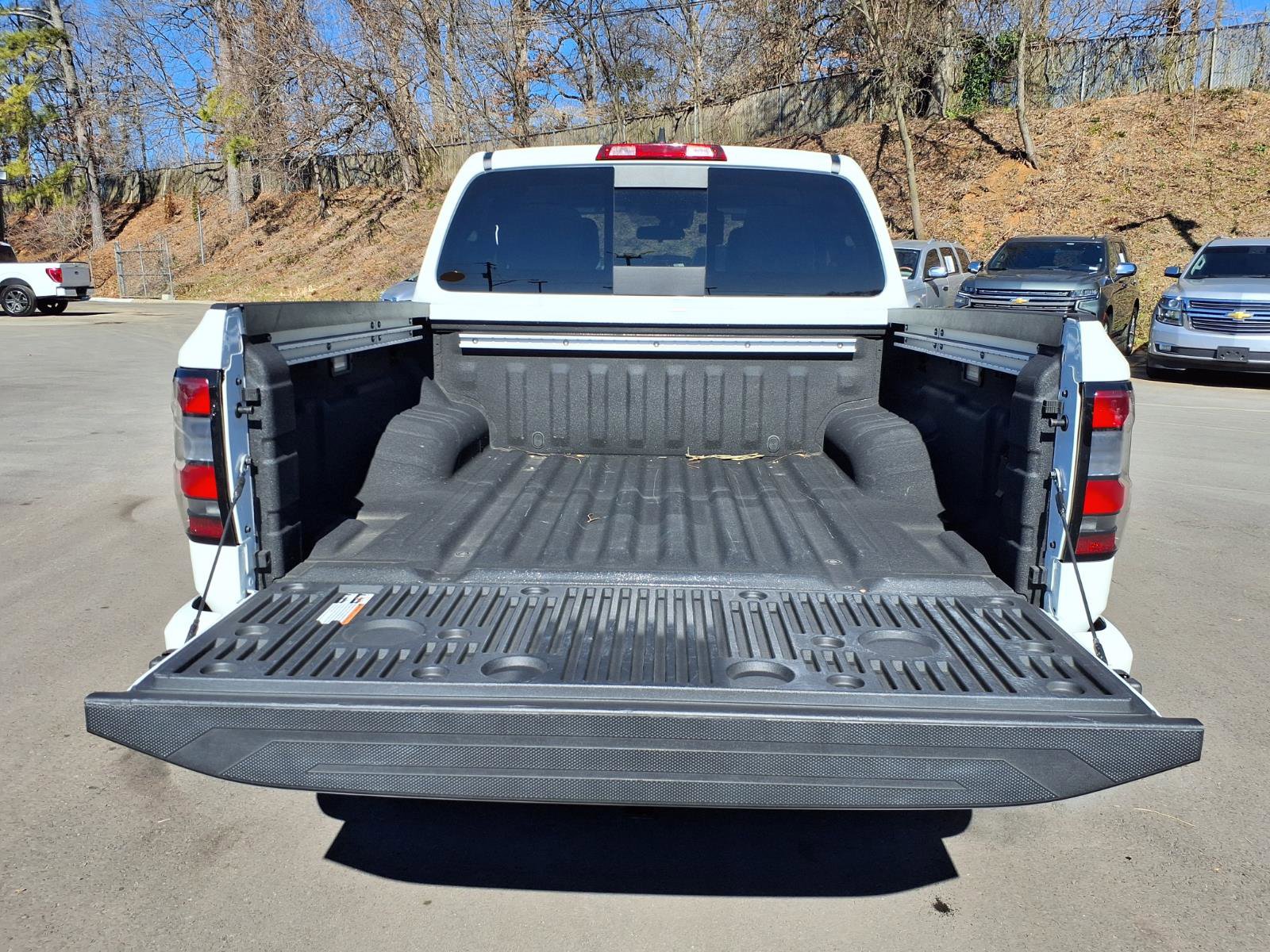 Certified 2023 Nissan Frontier SV w/ SV Convenience Package image 10