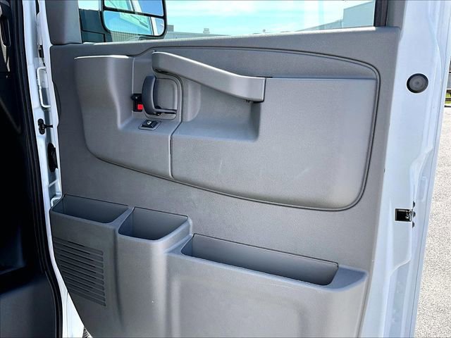 New 2026 Chevrolet Express 2500 w/ Driver Convenience Package RWD image 26