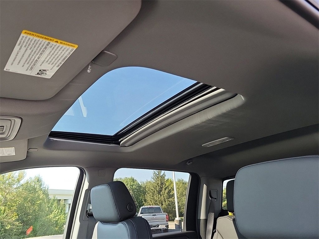 New 2026 GMC Sierra 2500 SLT w/ SLT Premium Package image 30