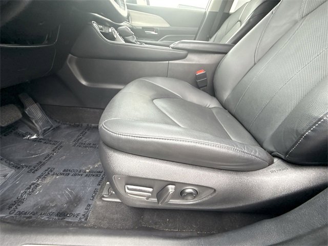 Used 2024 Toyota Grand Highlander Platinum image 12