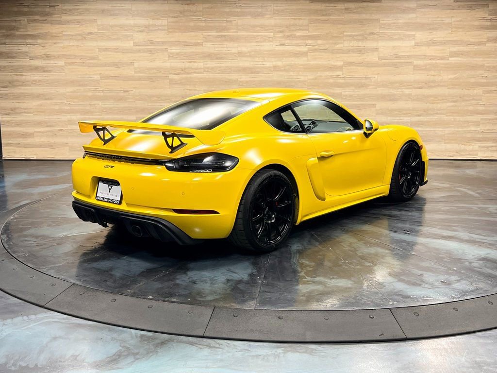 Used 2023 Porsche 718 Cayman GT4 image 9