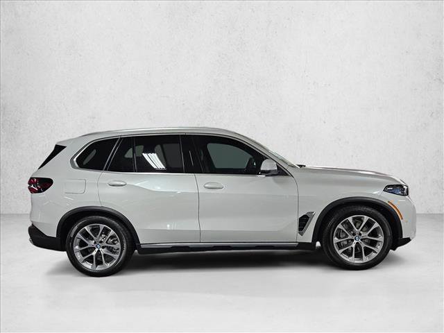 New 2026 BMW X5 xDrive50e w/ Executive Package image 4