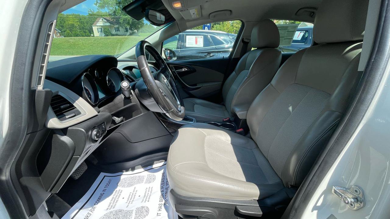 Used 2012 Buick Verano FWD image 19