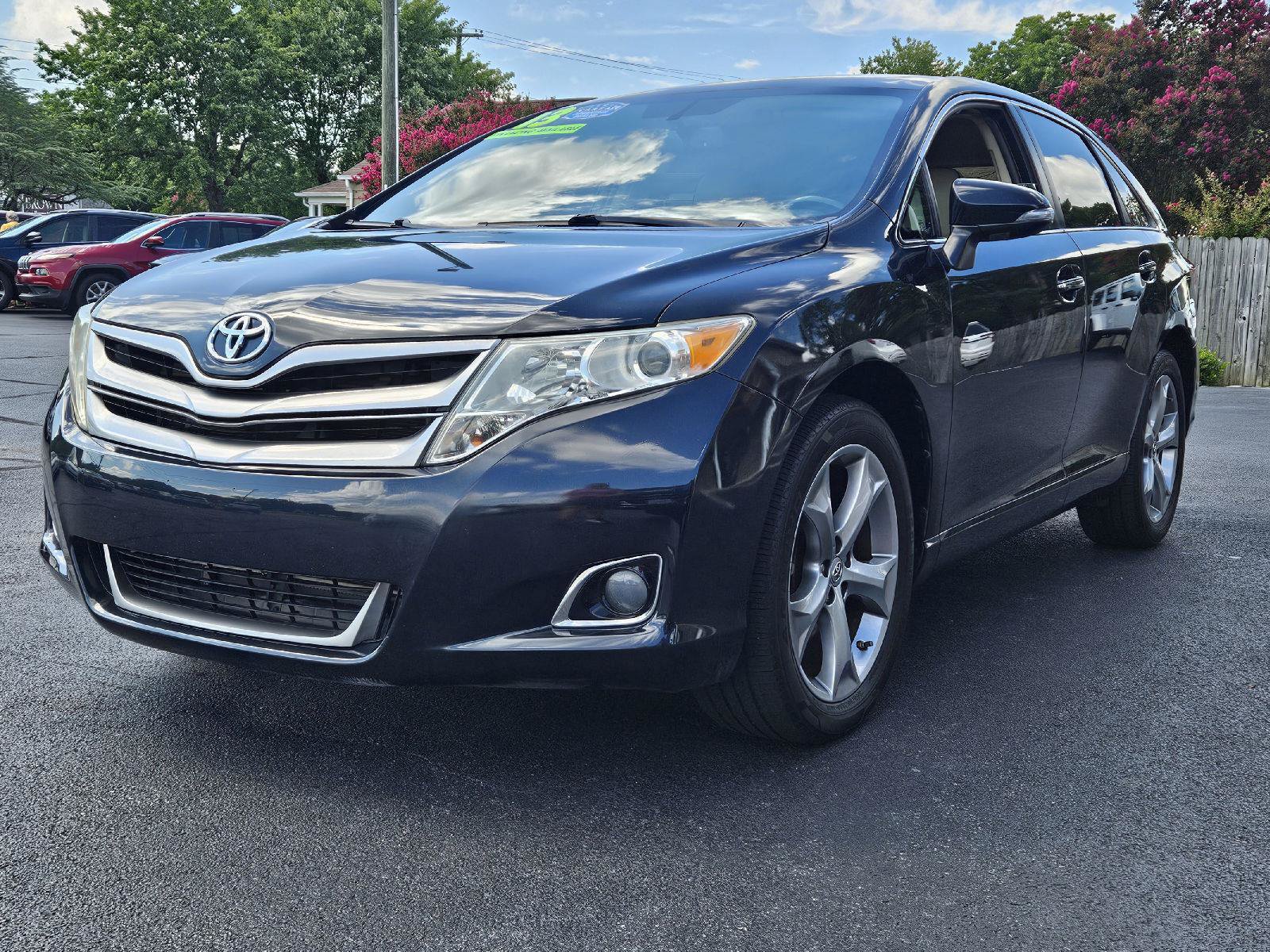 Used 2013 Toyota Venza XLE w/ XLE Premium Pkg FWD image 4
