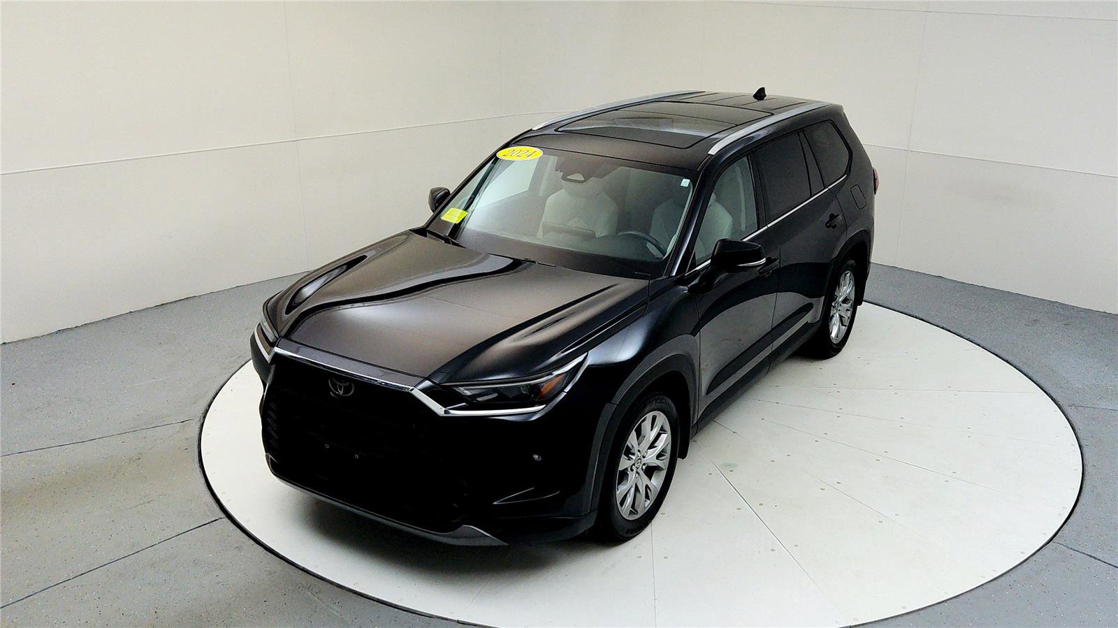 Used 2024 Toyota Grand Highlander Limited image 14