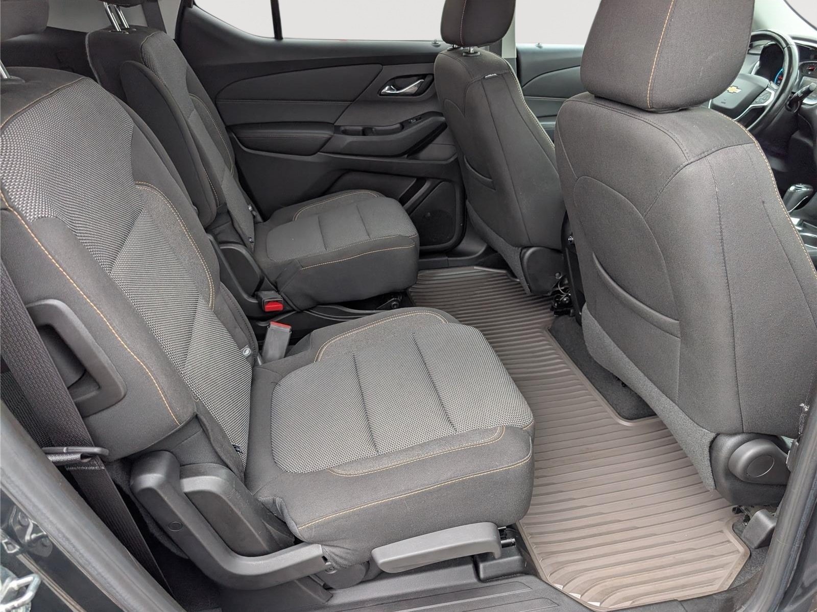 Used 2018 Chevrolet Traverse LT AWD/4WD image 11
