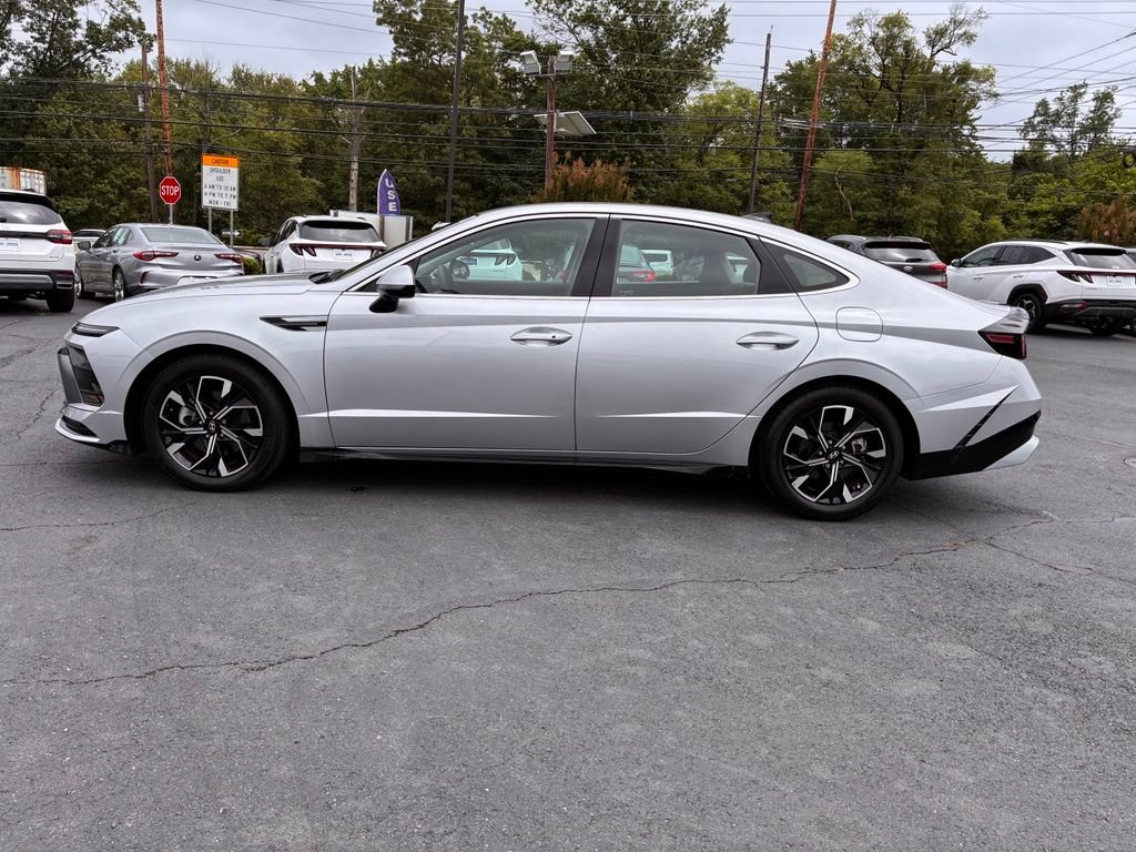Used 2024 Hyundai Sonata SEL AWD/4WD image 4