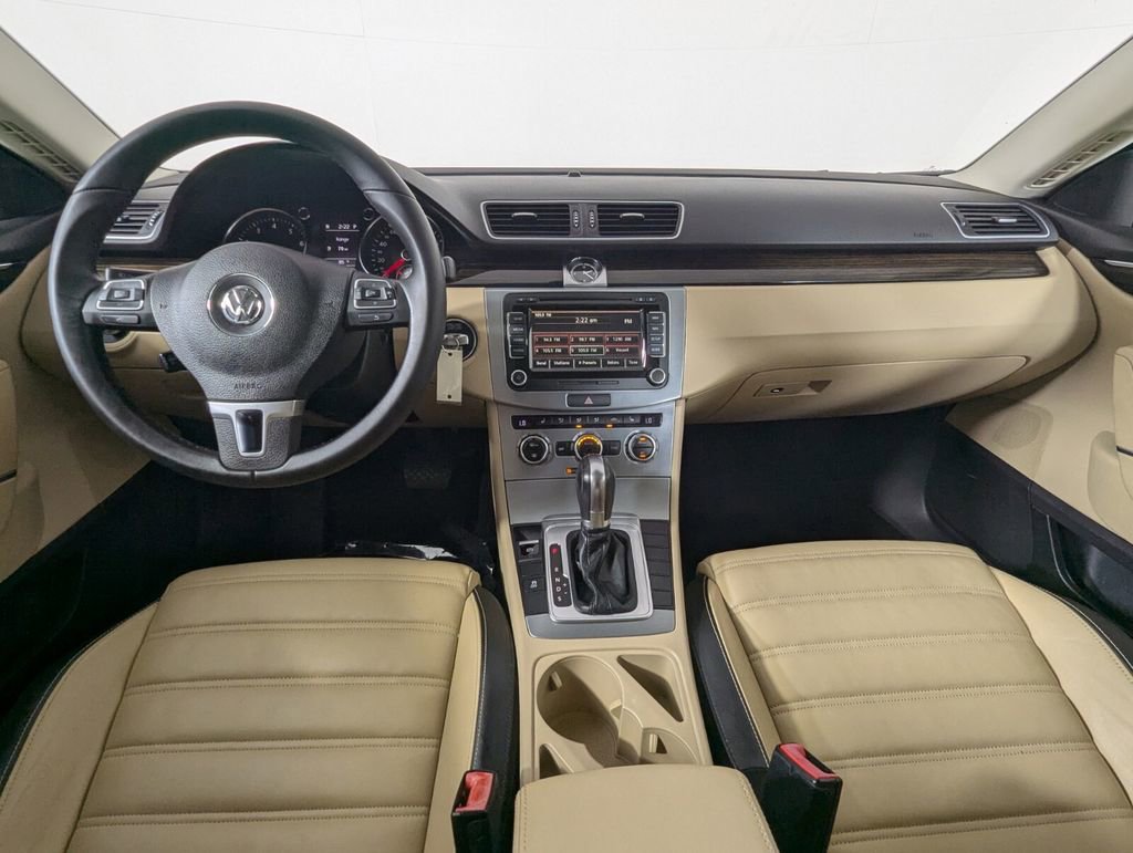 Used 2013 Volkswagen CC Lux image 14