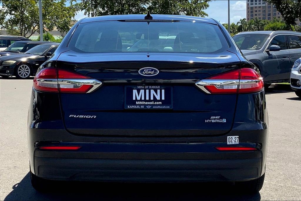 Used 2019 Ford Fusion SE image 4