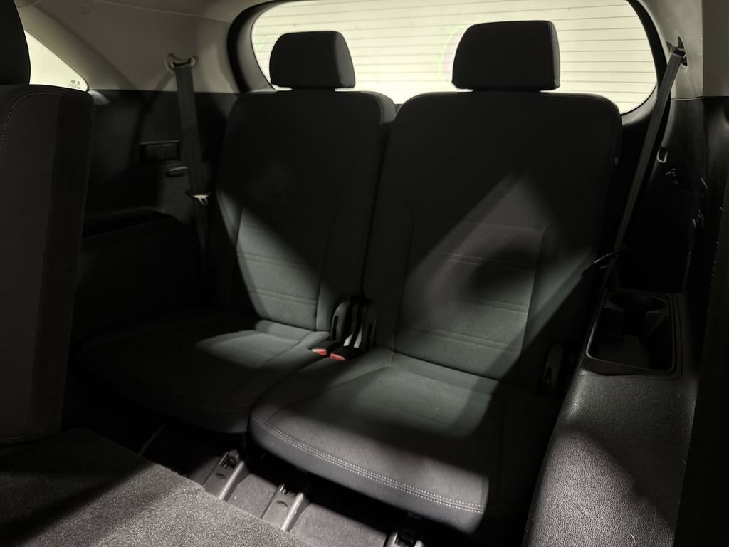 Used 2019 Kia Sorento LX w/ LX Convenience Package FWD image 23
