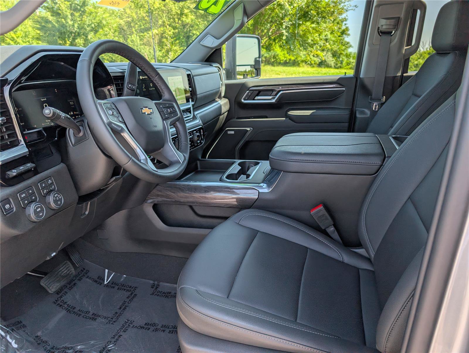 Used 2026 Chevrolet Silverado 3500 LTZ w/ LTZ Premium Package AWD/4WD image 17
