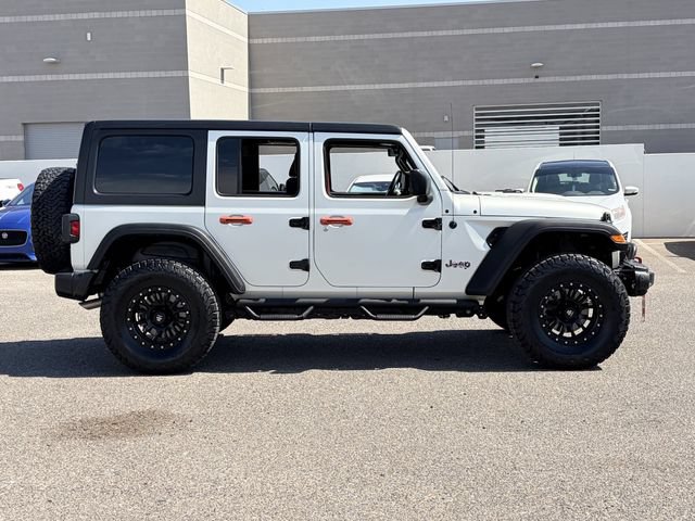 Used 2023 Jeep Wrangler Unlimited Rubicon w/ Cold Weather Group AWD/4WD image 27