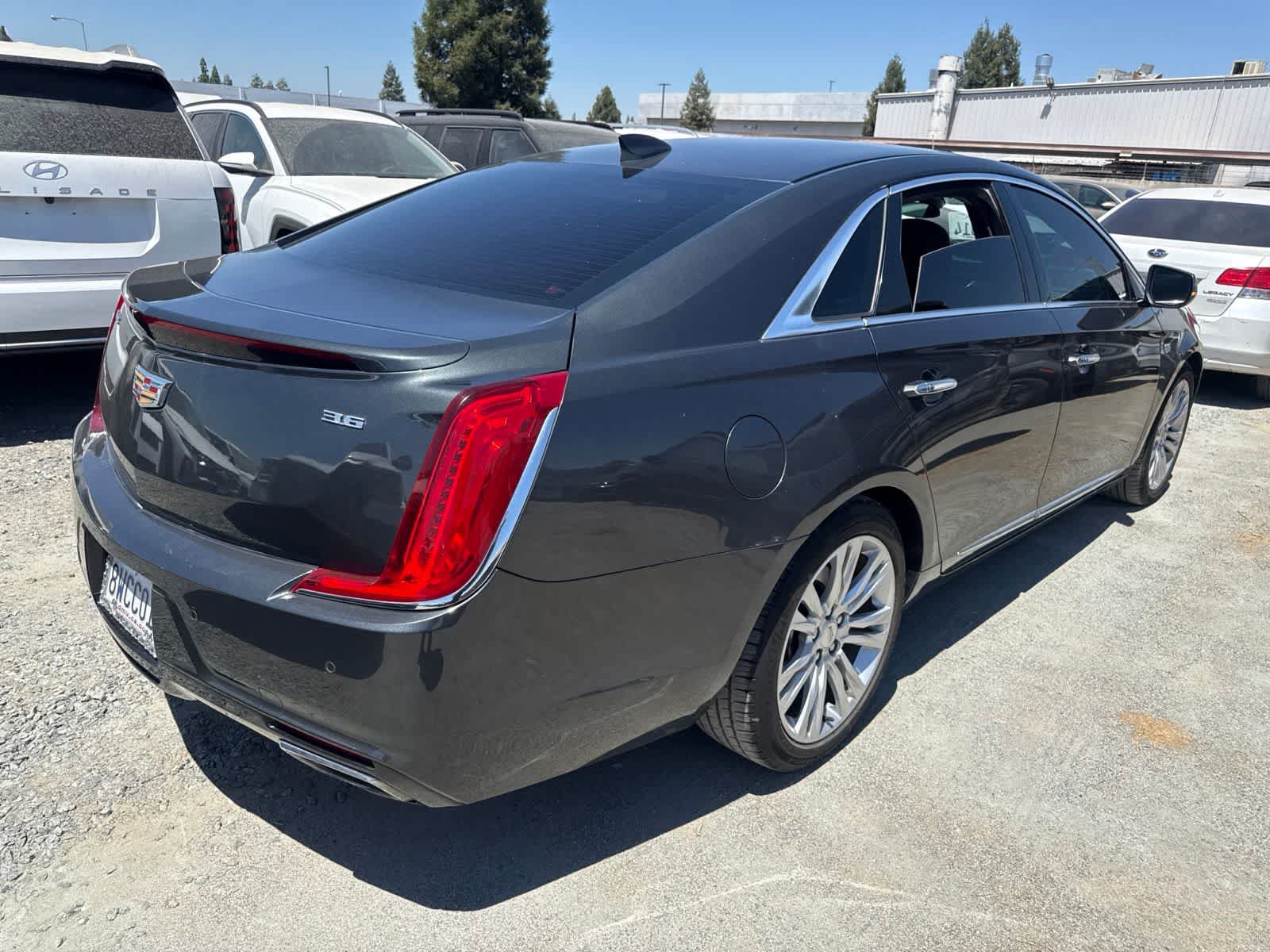 Used 2019 Cadillac XTS Luxury FWD image 5