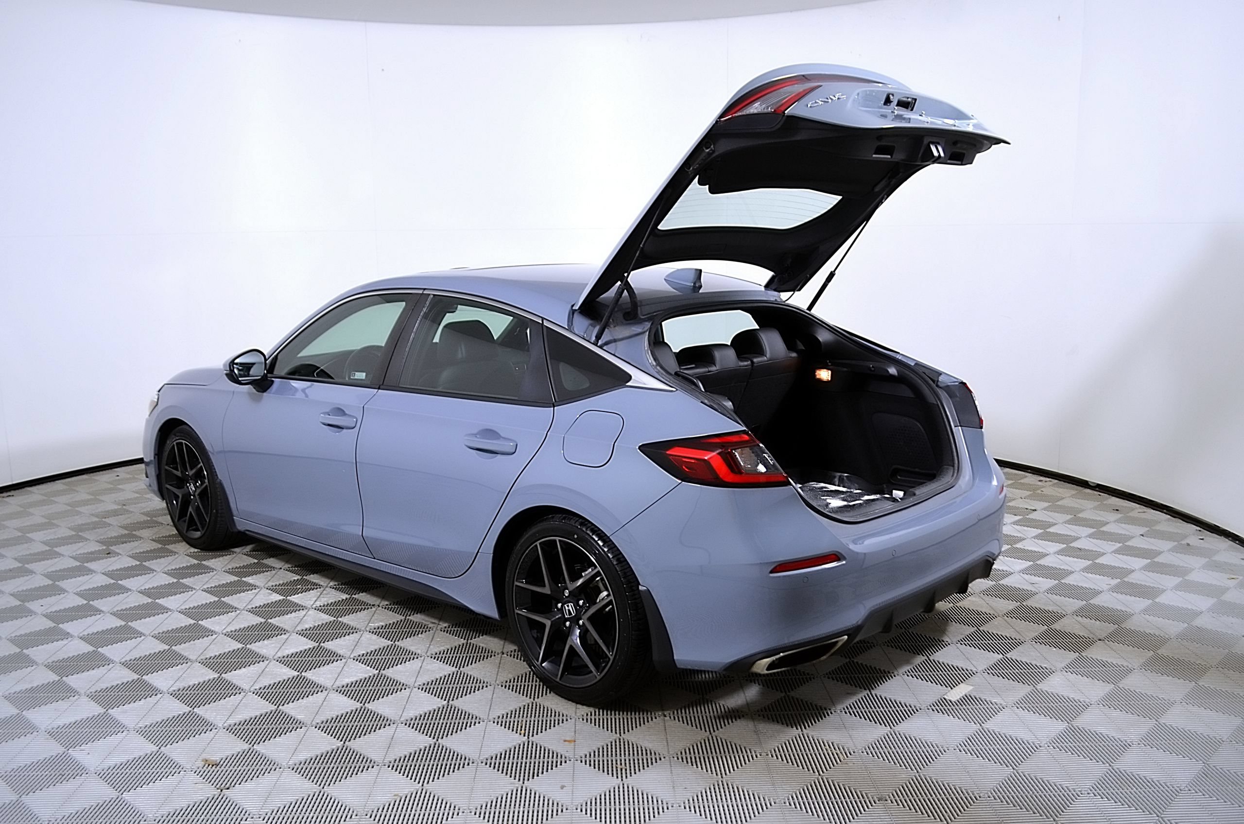 Used 2024 Honda Civic Sport Touring image 10