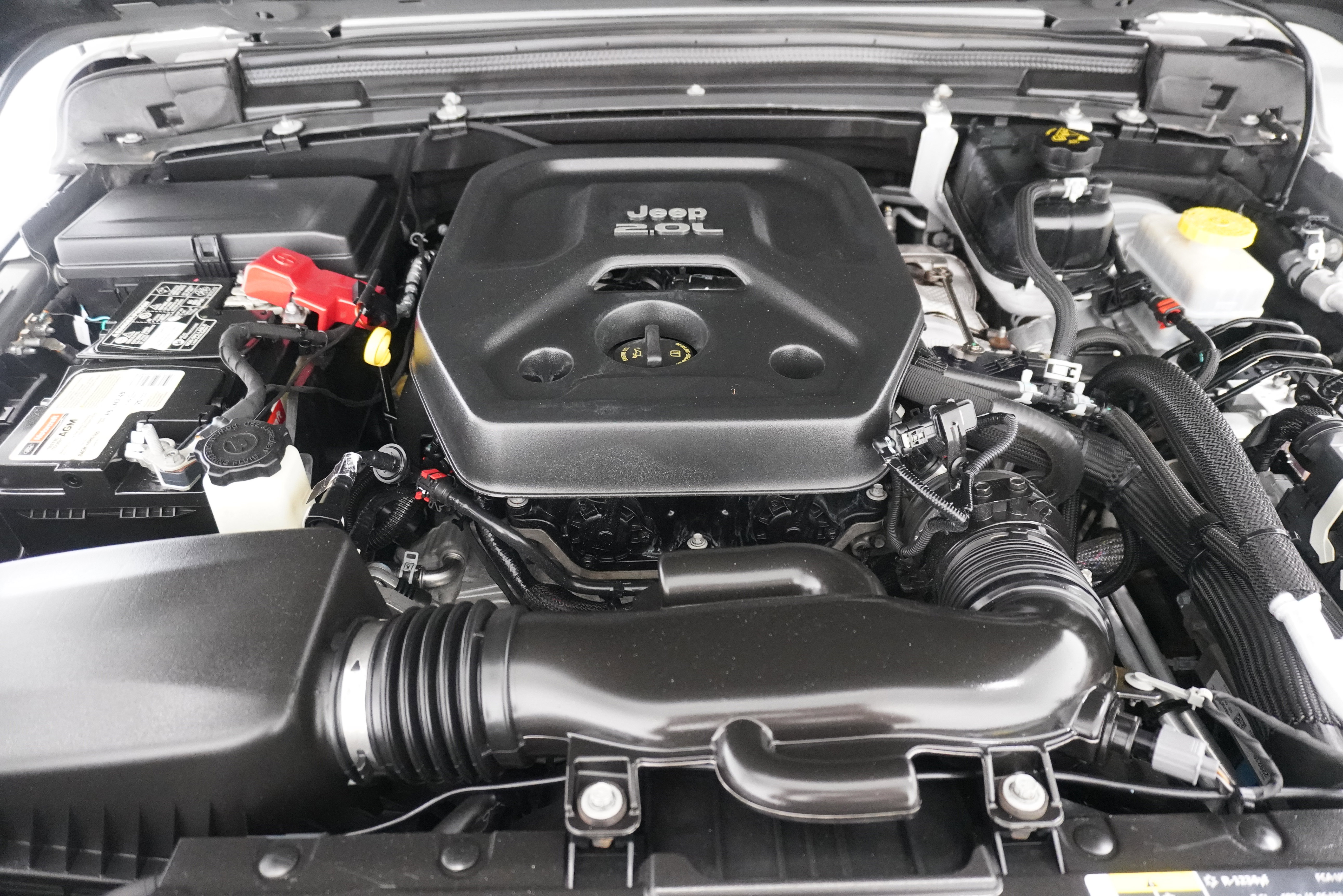 Used 2020 Jeep Wrangler Unlimited Sahara AWD/4WD image 30