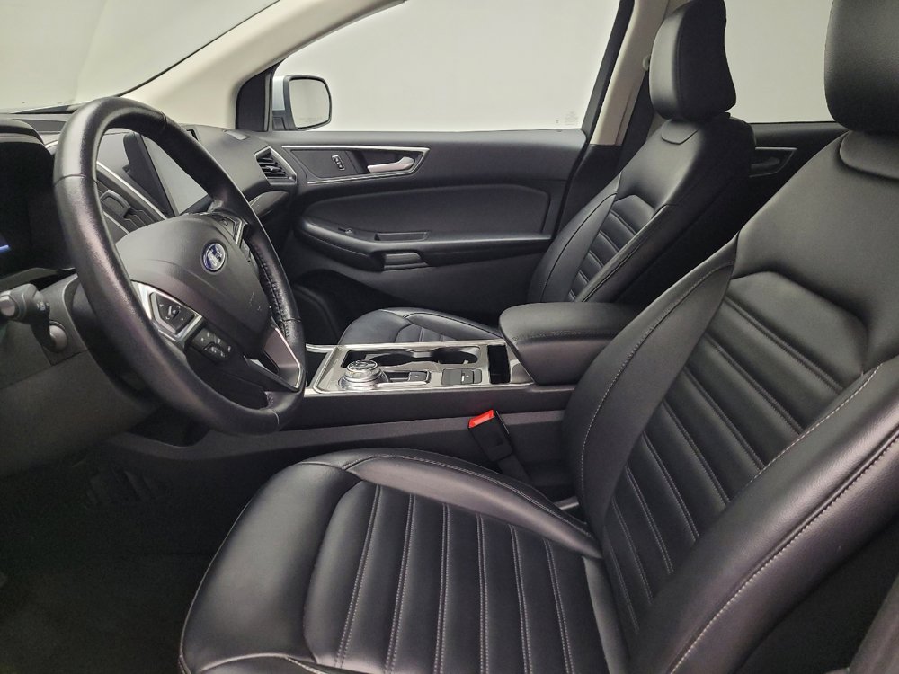 Used 2023 Ford Edge SEL image 17