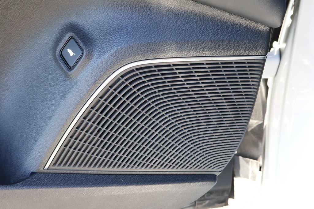 Used 2025 Acura MDX FWD w/ Technology Package image 15