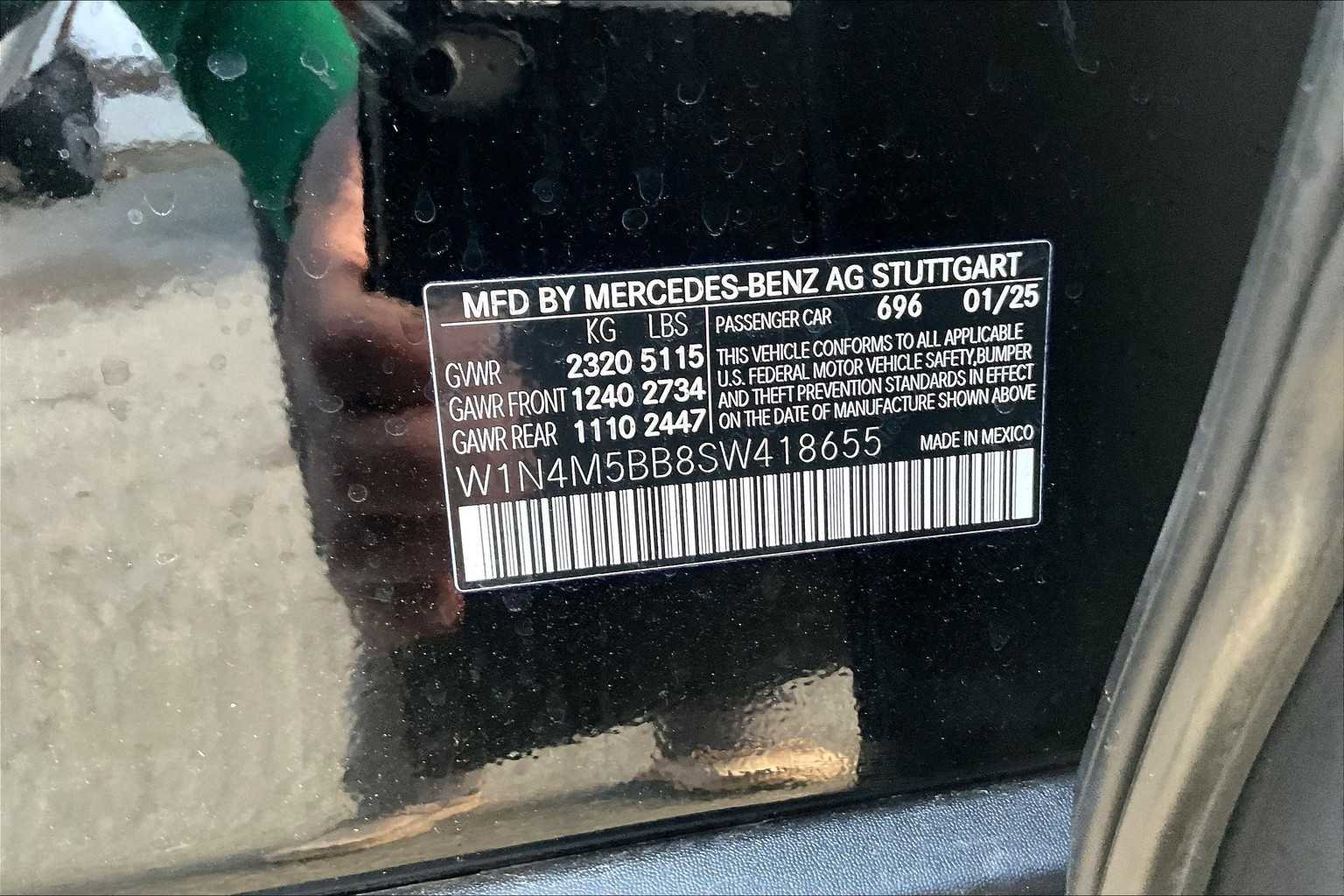 New 2025 Mercedes-Benz GLB 35 AMG 4MATIC image 13