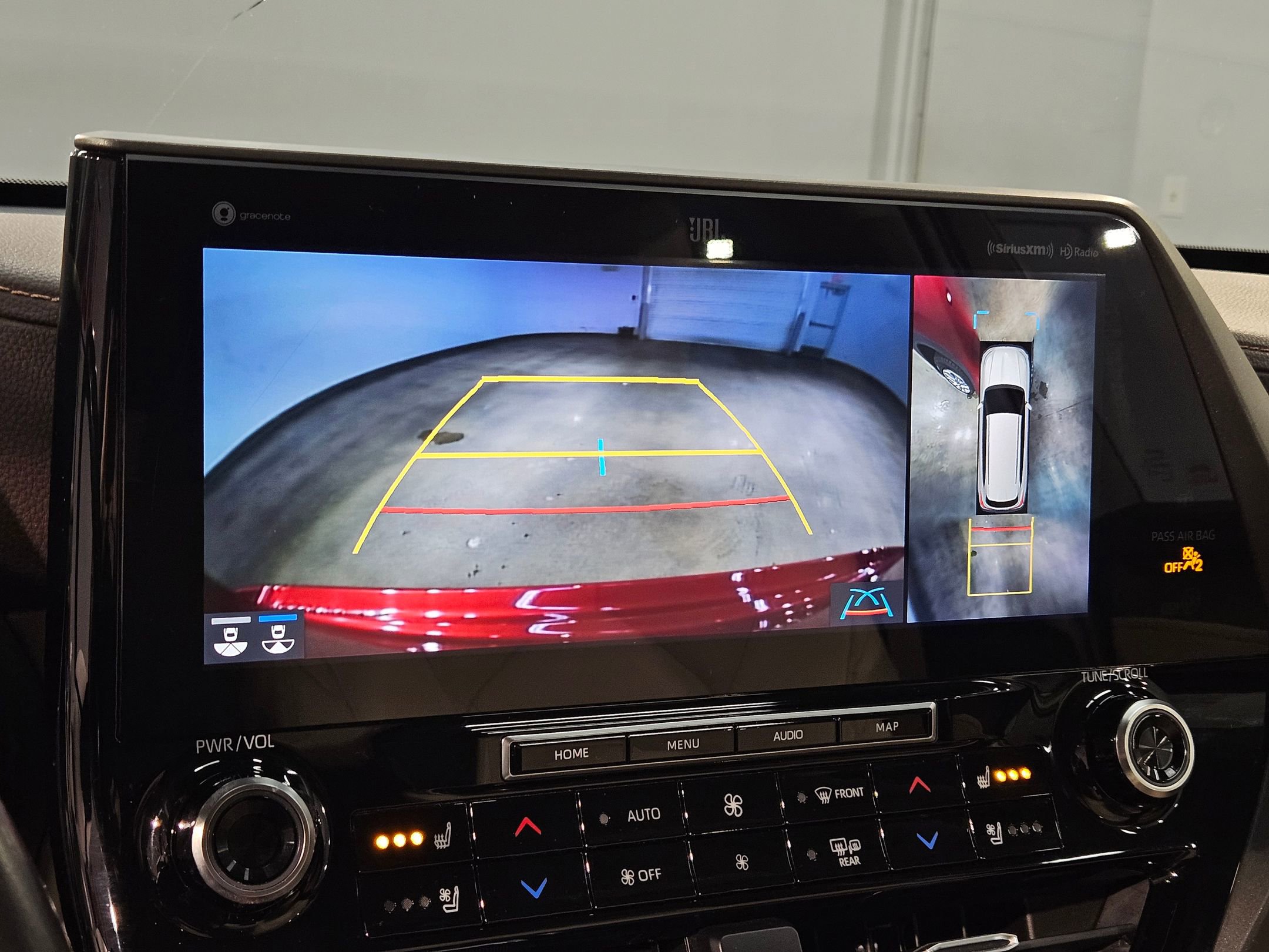 Used 2020 Toyota Highlander Limited image 32