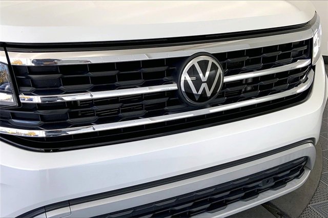Certified 2023 Volkswagen Atlas SEL image 31