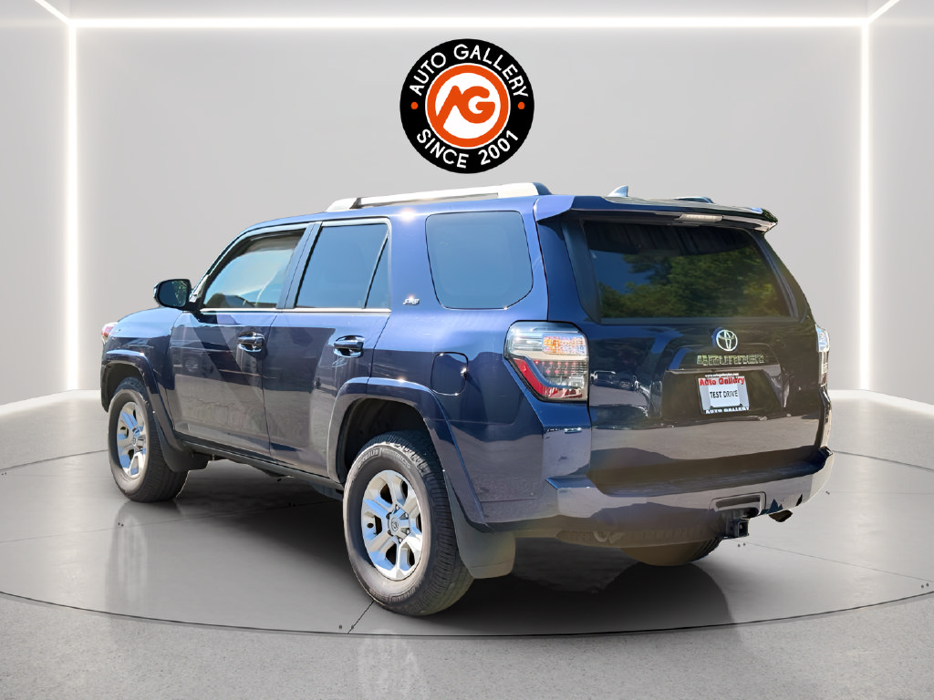Used 2022 Toyota 4Runner SR5 RWD image 5