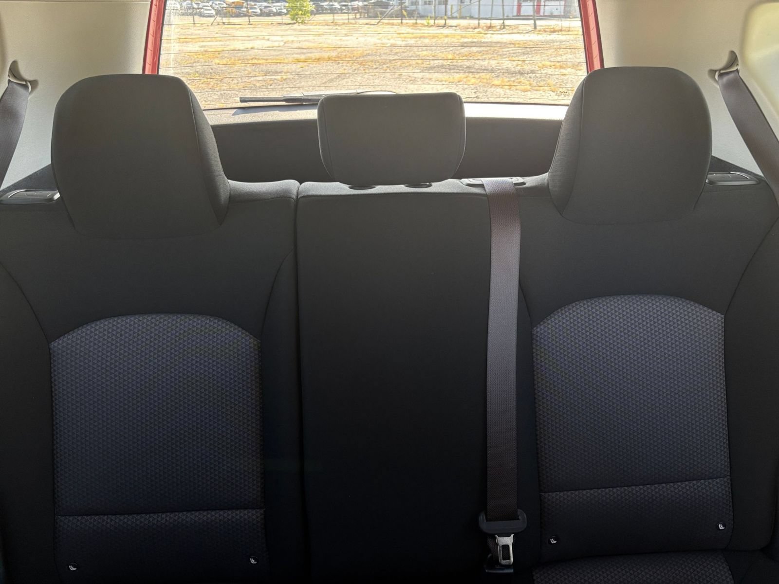 Used 2025 Kia Soul LX w/ LX Technology Package FWD image 33