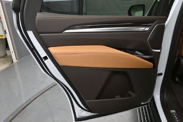 New 2026 Cadillac Escalade Luxury w/ Touring Package AWD/4WD image 18