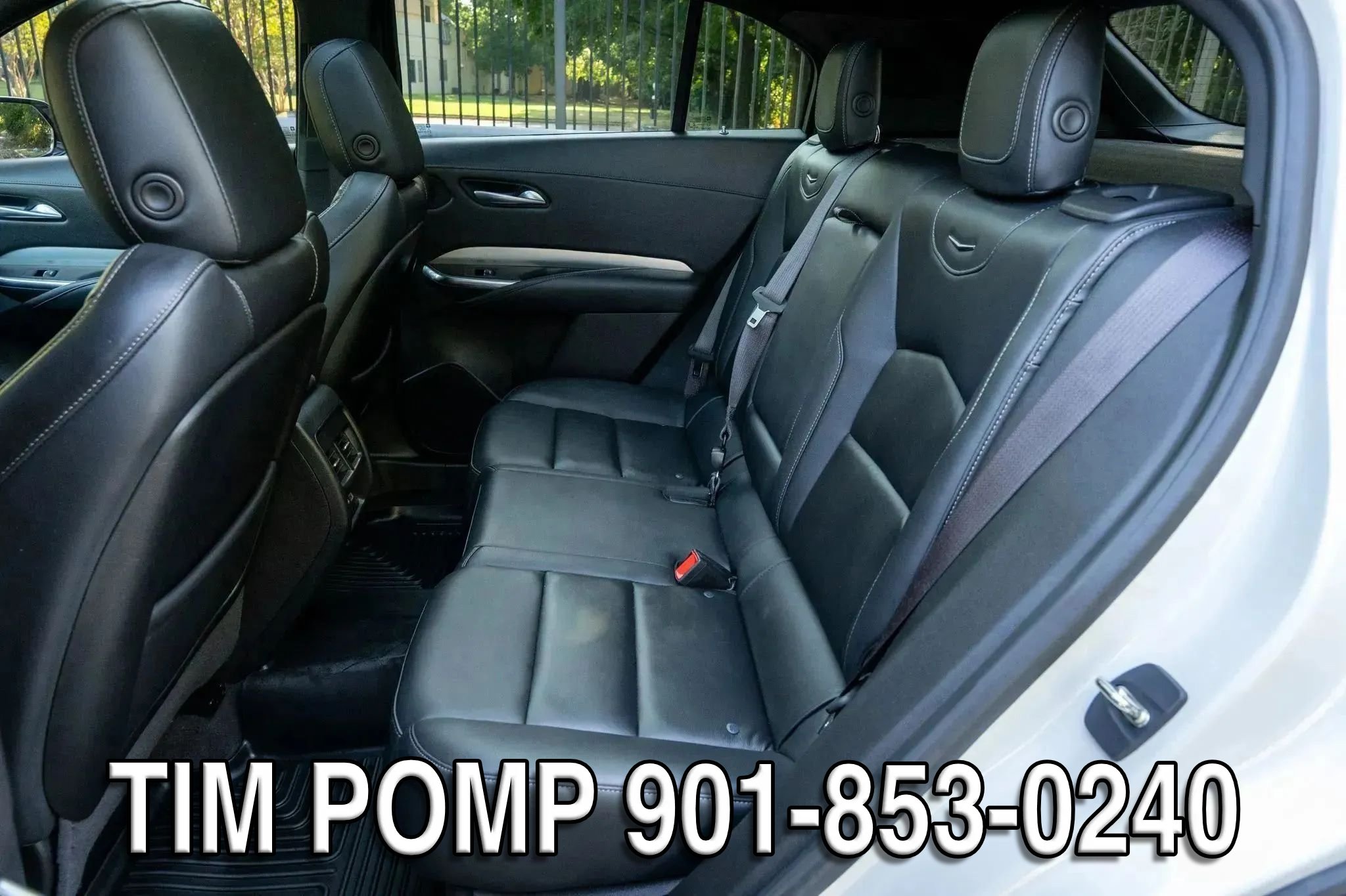 Used 2023 Cadillac XT4 Premium Luxury w/ Cold Weather Package FWD image 27
