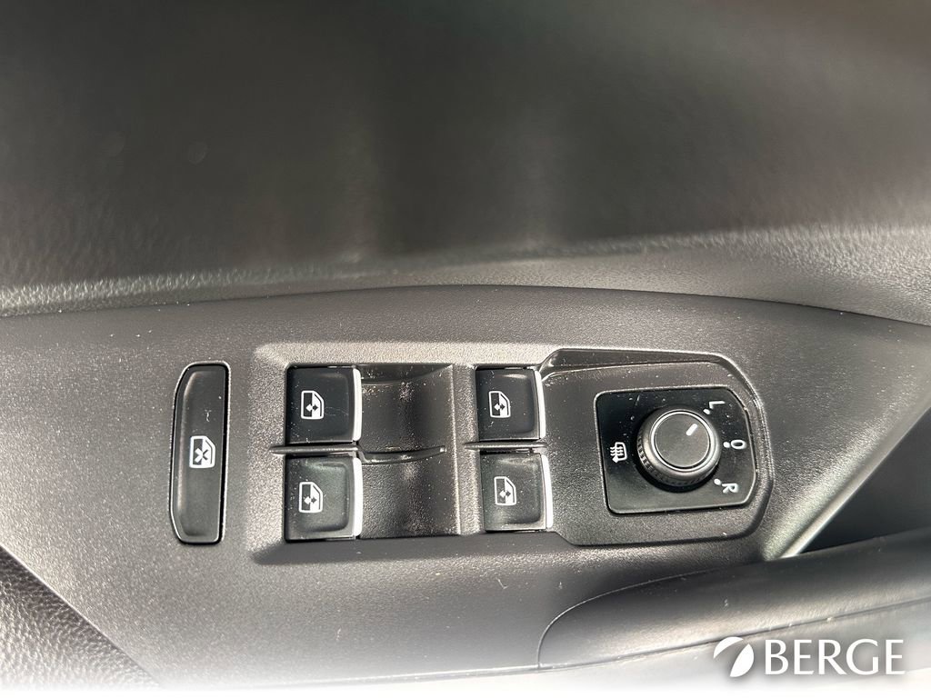 Used 2025 Volkswagen Jetta Sport FWD image 23