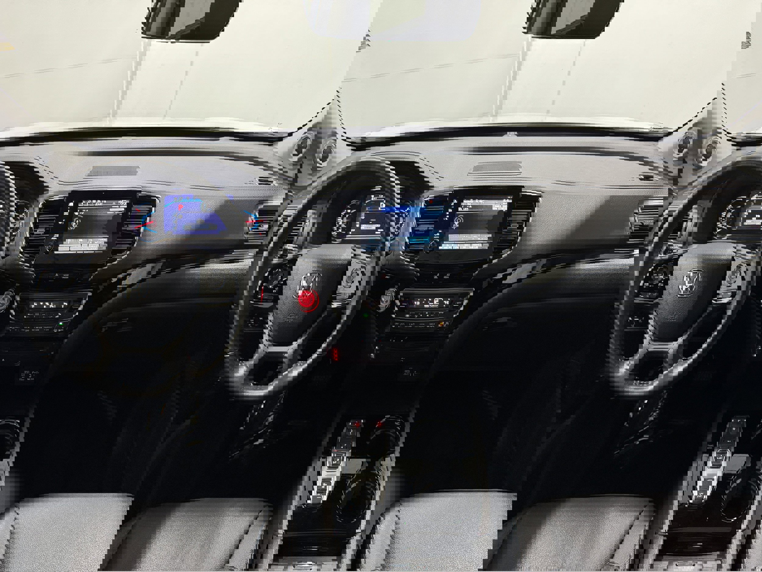 Used 2022 Honda Pilot Touring image 16