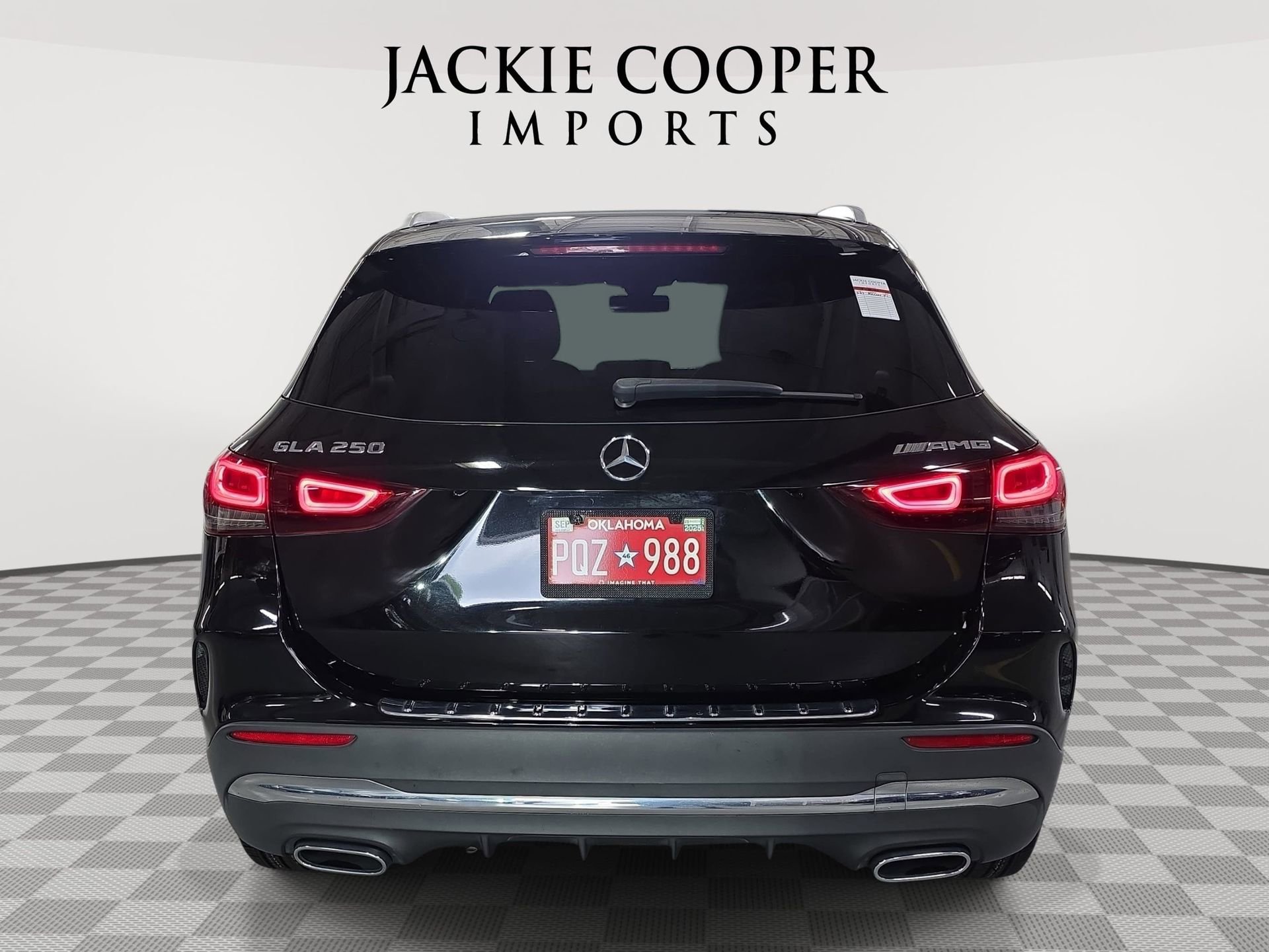 Used 2021 Mercedes-Benz GLA 250 4MATIC w/ AMG Line Exterior image 6