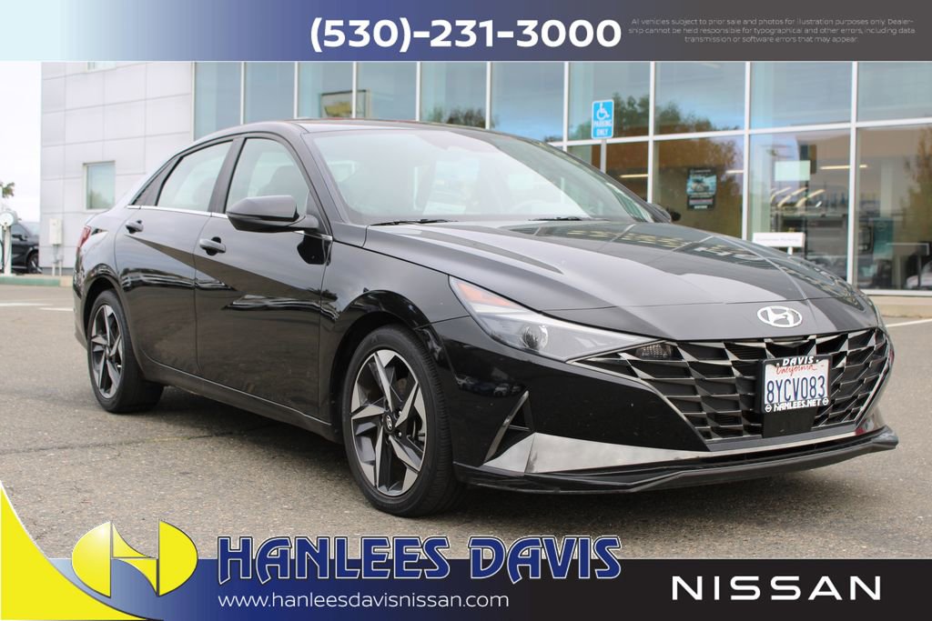 Used 2022 Hyundai Elantra SEL w/ Convenience + Premium Package image 5