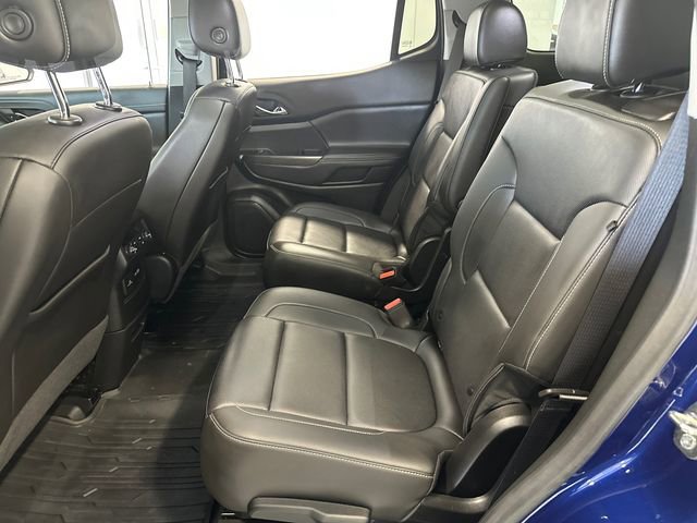 Used 2023 GMC Acadia SLT w/ Elevation Edition image 37
