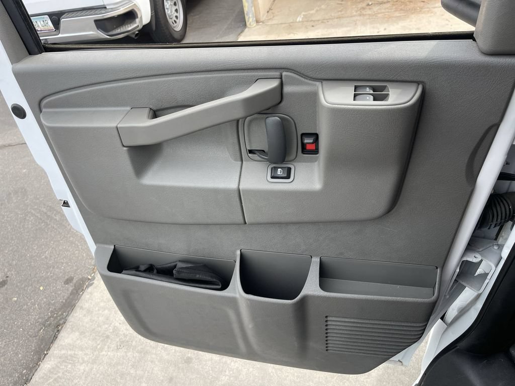 New 2025 GMC Savana 3500 w/ Power Convenience Package RWD image 21