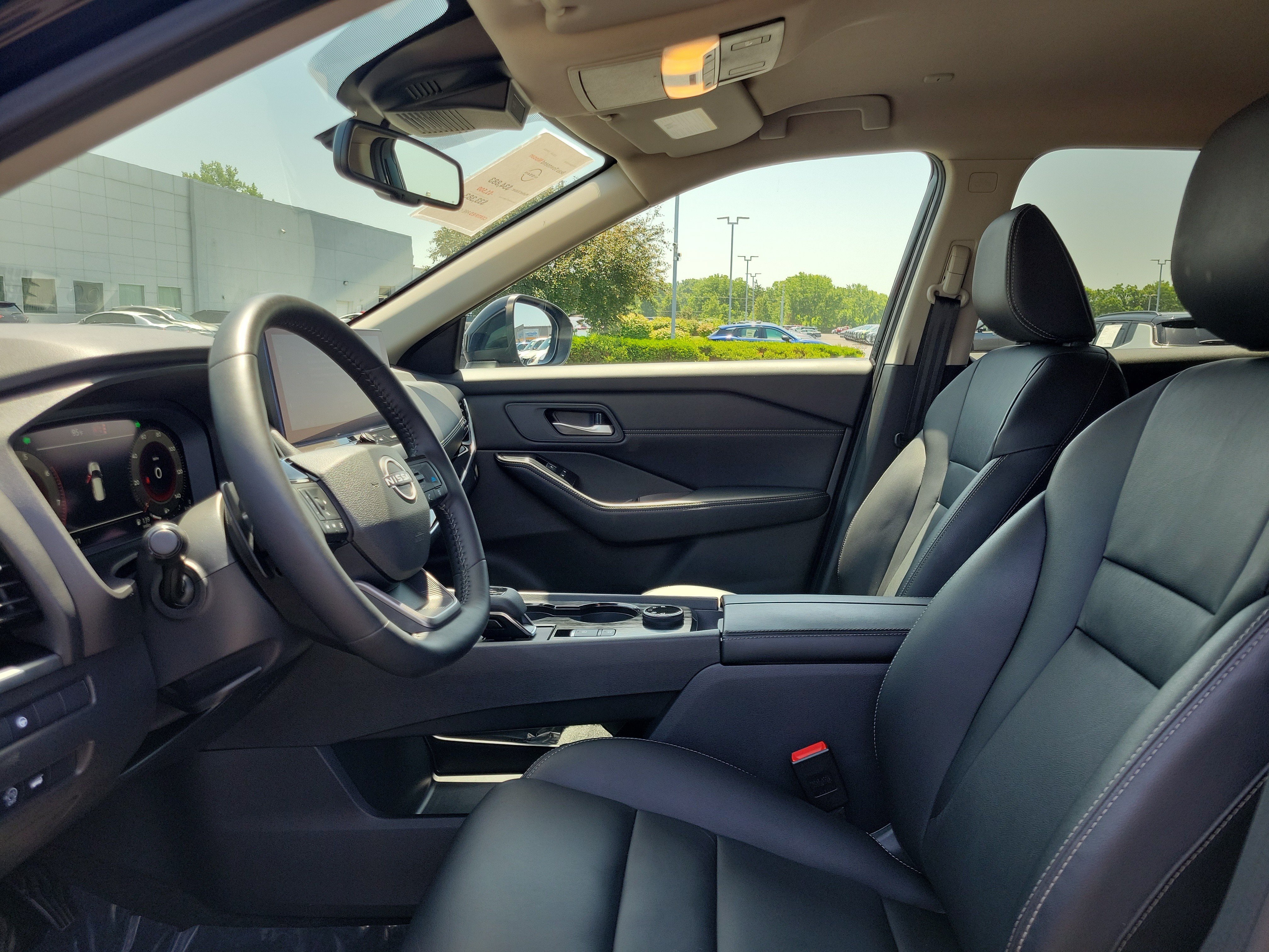 Certified 2026 Nissan Rogue SL AWD/4WD image 15