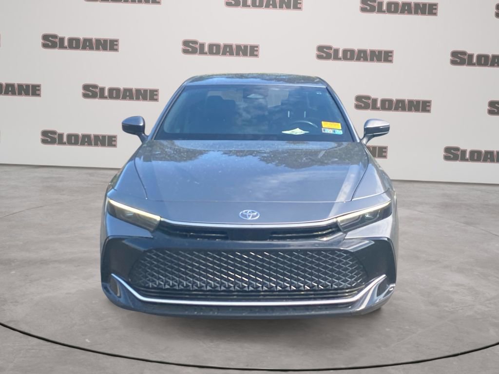 Used 2023 Toyota Crown XLE AWD/4WD image 3