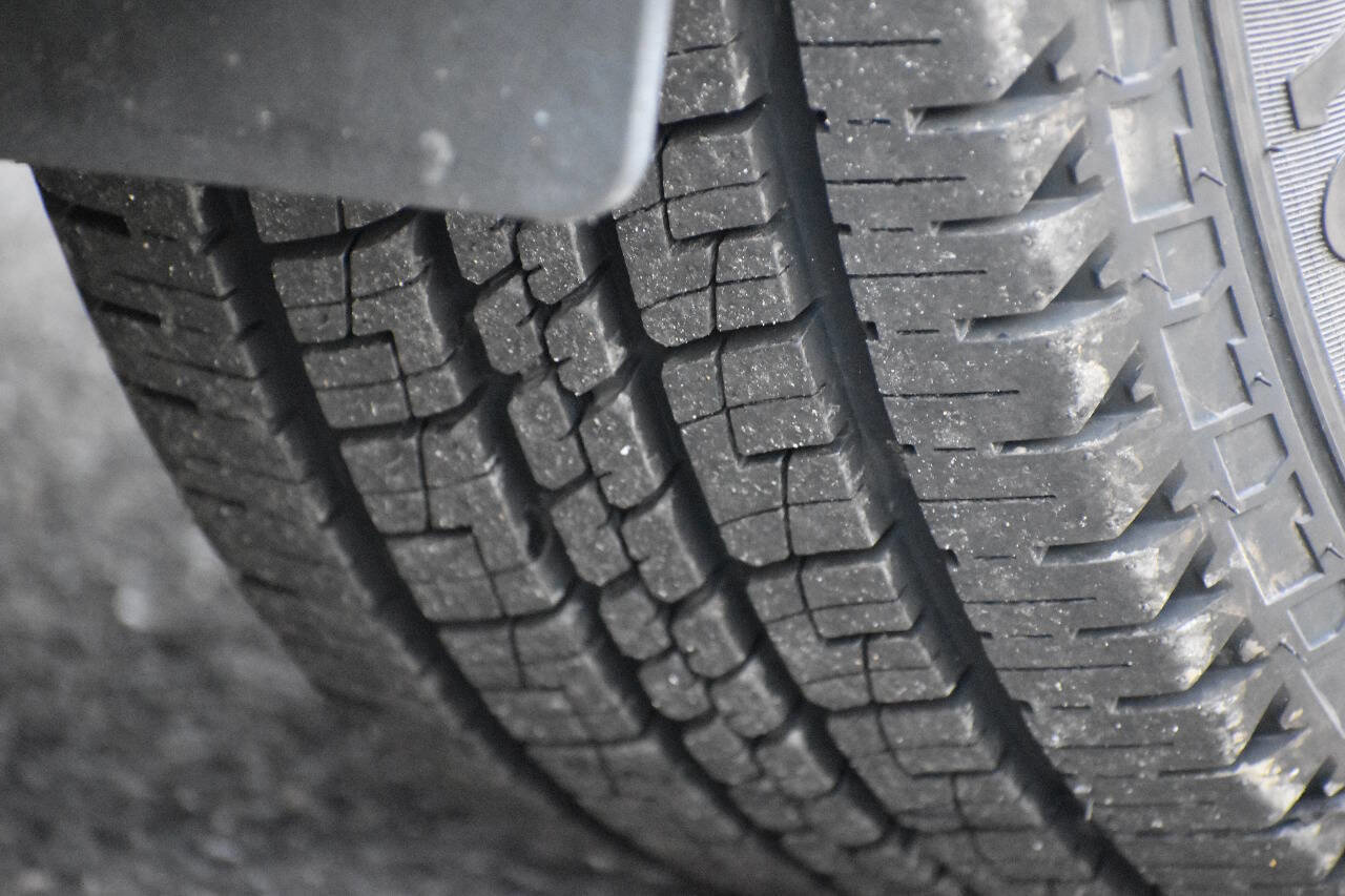 Used 2017 Ford Edge Titanium w/ Equipment Group 301A image 38