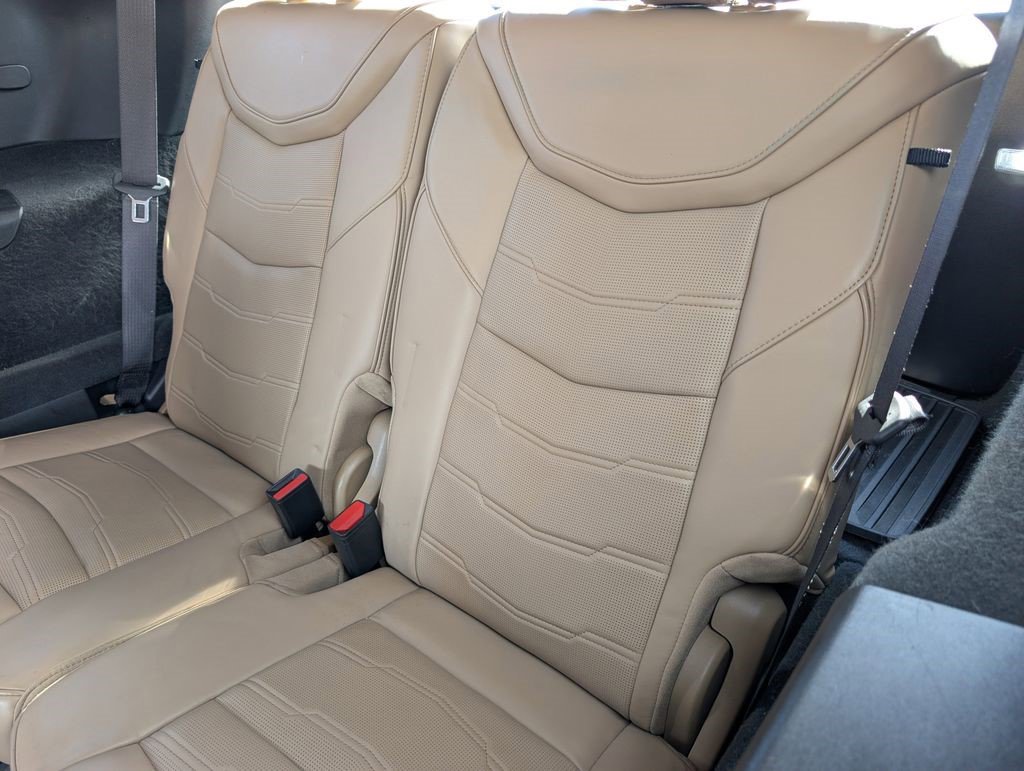 Certified 2024 Cadillac XT6 Sport w/ Platinum Package image 16