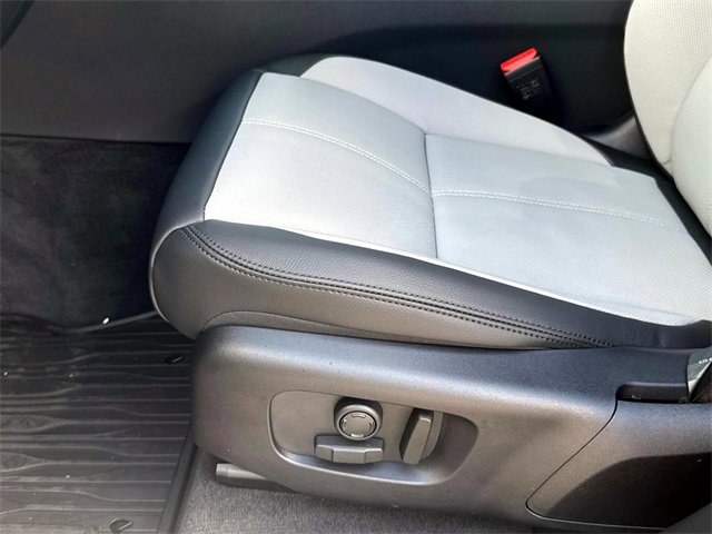 New 2026 Land Rover Range Rover Velar Dynamic SE image 16