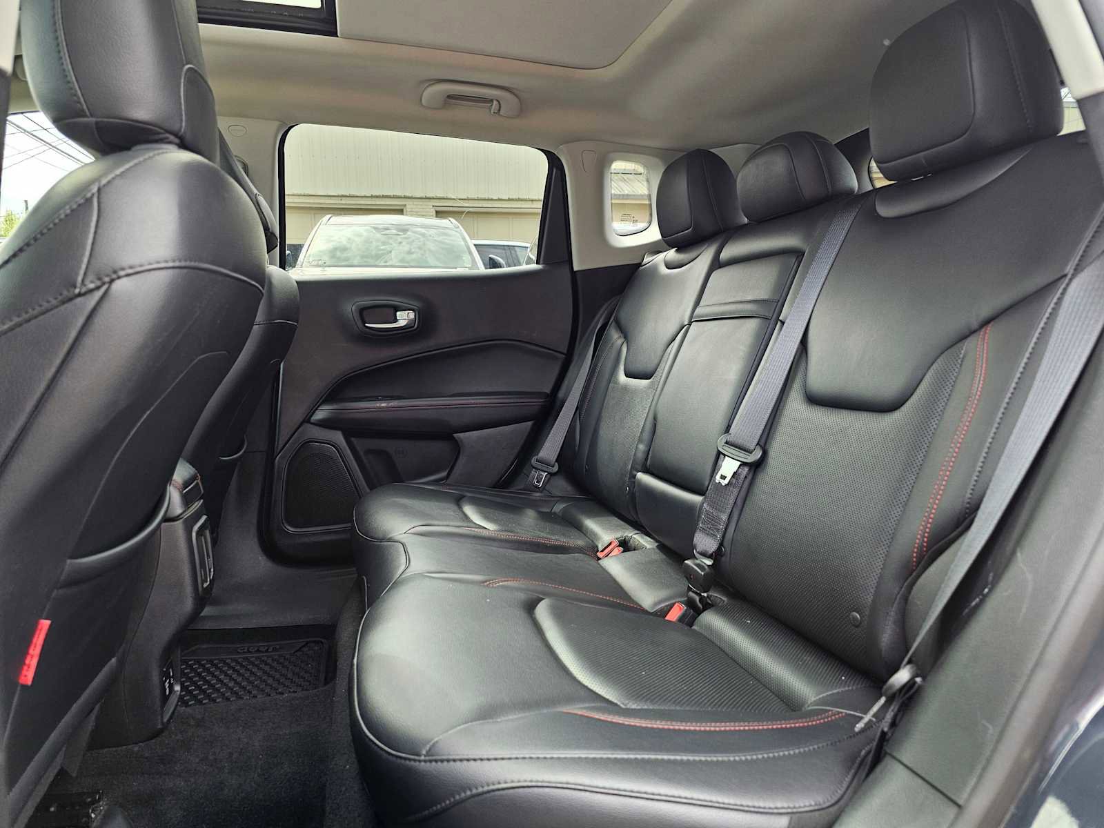 Used 2017 Jeep Compass Trailhawk w/ Leather Interior Group image 17