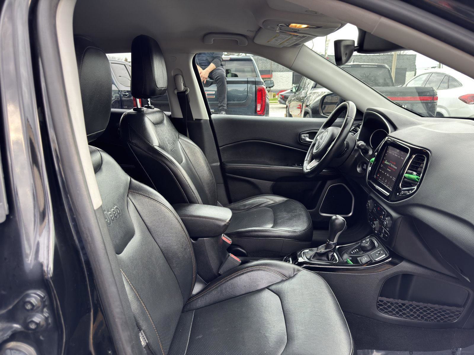 Used 2018 Jeep Compass Limited w/ Navigation Group AWD/4WD image 36