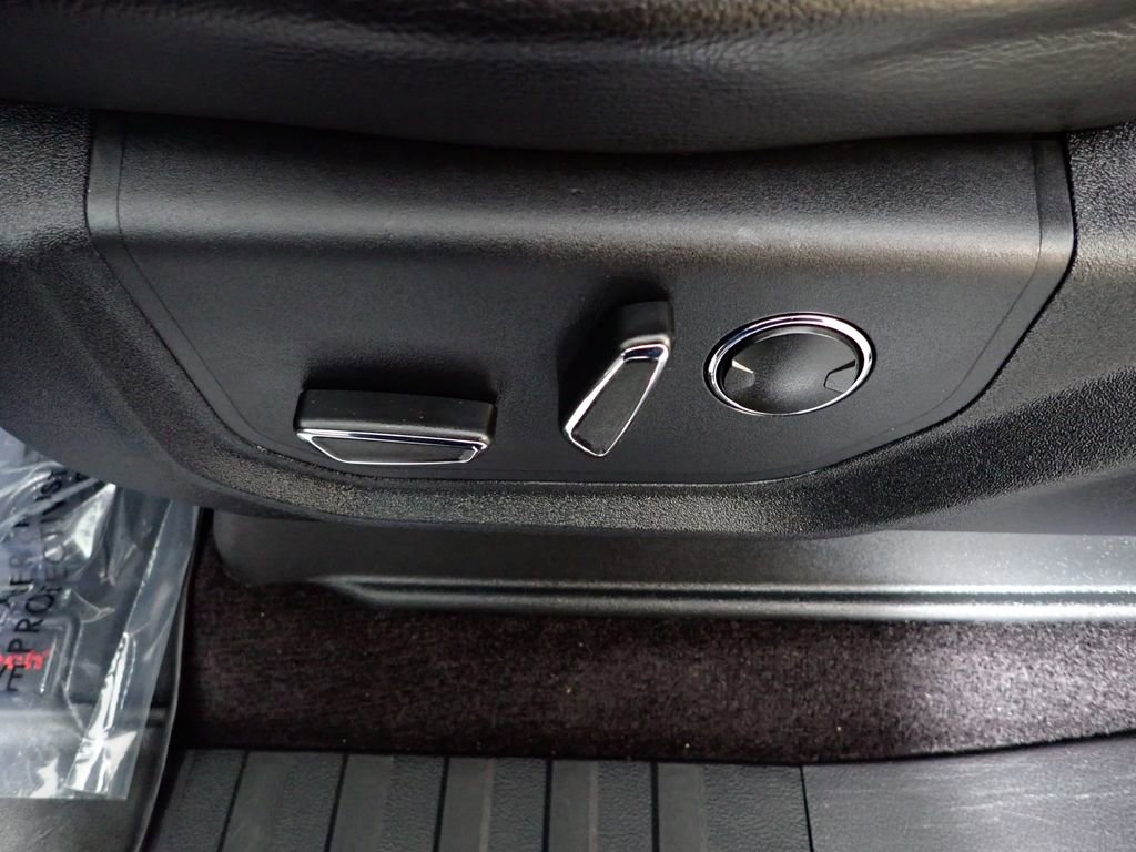 Used 2016 Ford F150 Lariat image 27