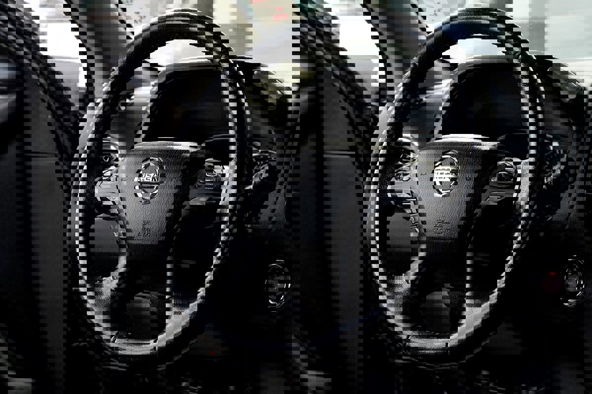 Used 2019 Nissan Pathfinder SV image 24