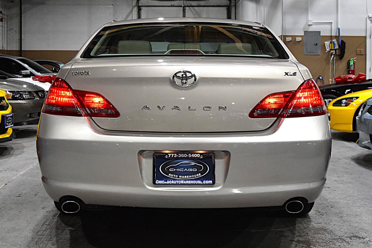 Used 2008 Toyota Avalon Touring FWD image 5